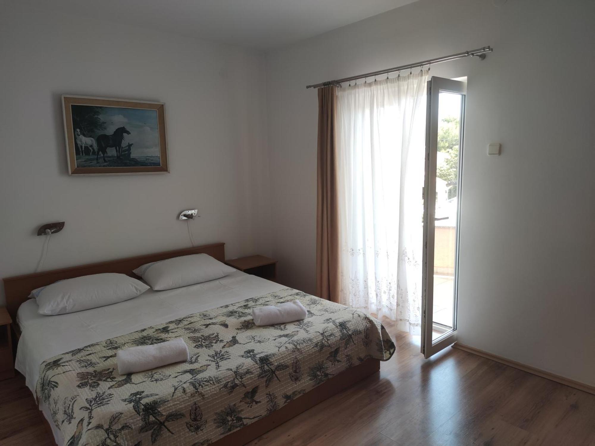 Apartments Dijana Krk Town Bagian luar foto