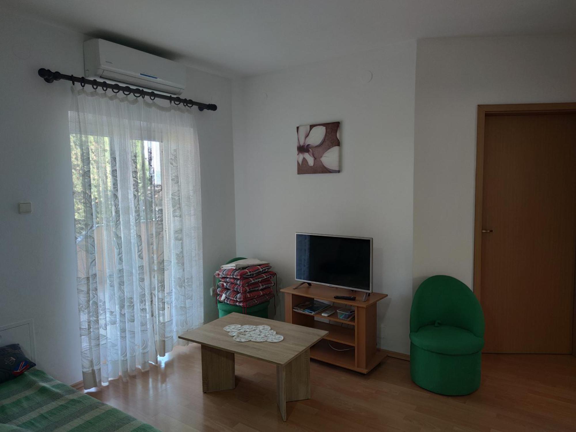 Apartments Dijana Krk Town Bagian luar foto